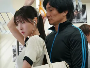 Bị bố mắng, đã có má kế an ủi vietsub