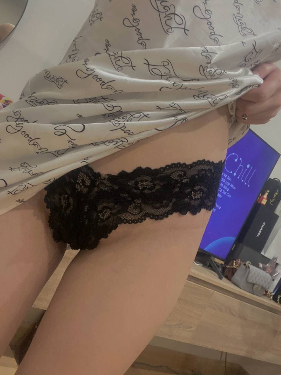 Xxx học sinh nữ dễ thương đi bán dâm